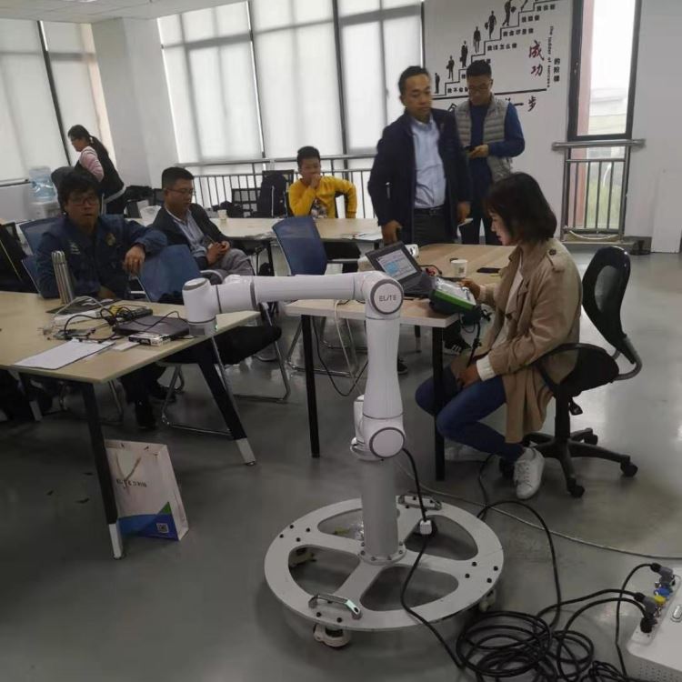 服务机器人 协作机器人 机器换人 工业机器人 二手机器人 KUKA型号 工业机器人租赁_工业机器人_工业机器人_工业自动化_供应_工品联盟网