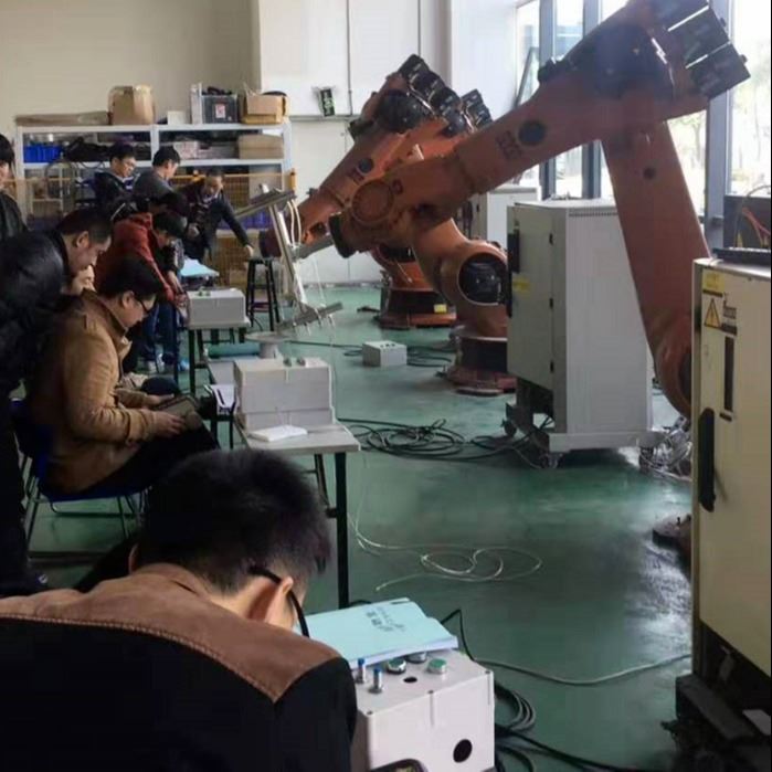 二手工业机器人 机器人租赁 让您更安心 码垛机器人 库卡厂家_工业机器人_工业机器人_工业自动化_供应_工品联盟网