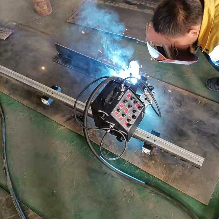 焊镭 二保焊接小车 工业机器人 厂家_工业机器人_工业机器人_工业自动化_供应_工品联盟网