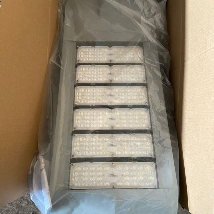 SRX509吸项式道路照明灯具 GXSZD903隧道灯 CXSZD98隧道灯 SW7230泛光通路灯天日照明隧道三防灯_三防灯_室内灯具_工业照明_供应_工品联盟网