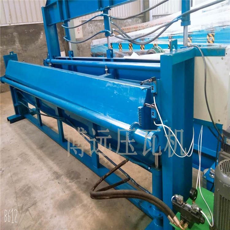 彩钢瓦剪板机 电动剪板机设备 4-6米剪板机 折弯机现货供应 博远压瓦机厂_剪板机_机床设备_机械设备_供应_工品联盟网