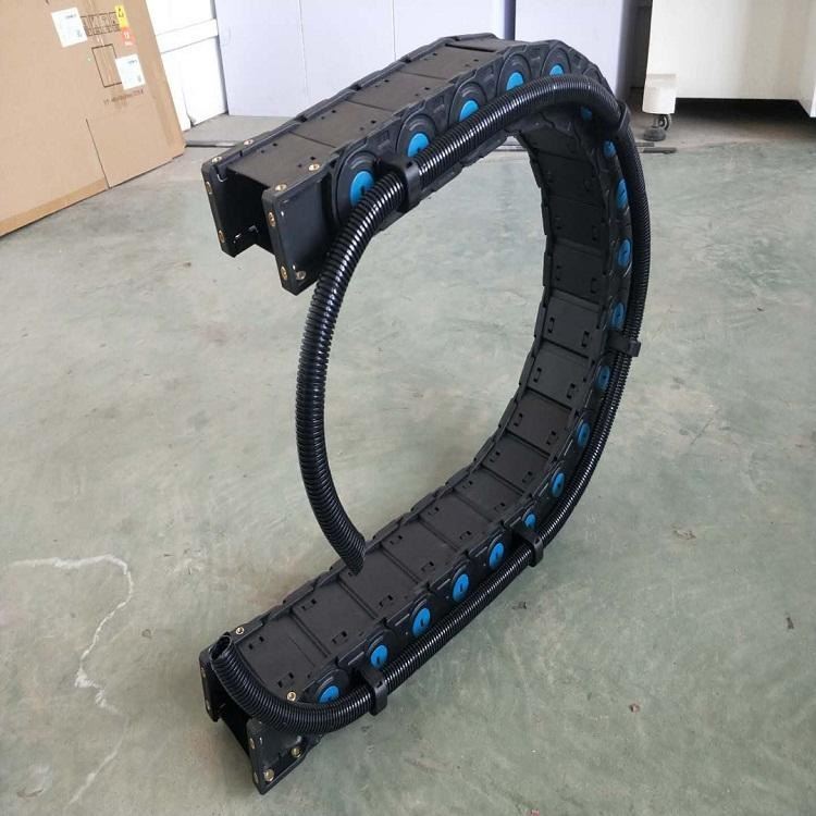 厂家直销塑料拖链 尼龙拖链 盖板可打开拖链 防滑龙骨拖链坦克链 鑫瑞启厂家直销可定制 塑料拖链_拖链_机床附件_机械设备_供应_工品联盟网