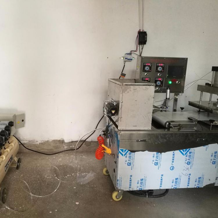 河南漯河烙馍机 推荐全自动水烙馍机厂家 450型烤鸭饼机厂家 单饼机械