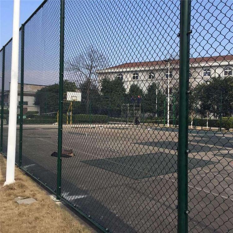 福嘉操场围栏网 穿钢筋铁丝围栏网 压扁铁式球场围栏_钢筋和预应力机械_工程建筑机械_机械设备_供应_工品联盟网