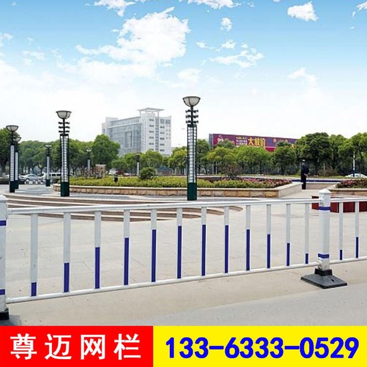 尊迈市政公路安全围栏 市政园林防护网 马路中间交通隔离围栏 市政隔离厂家 市政公路安全围栏_市政环卫机械_工程建筑机械_机械设备_供应_工品联盟网