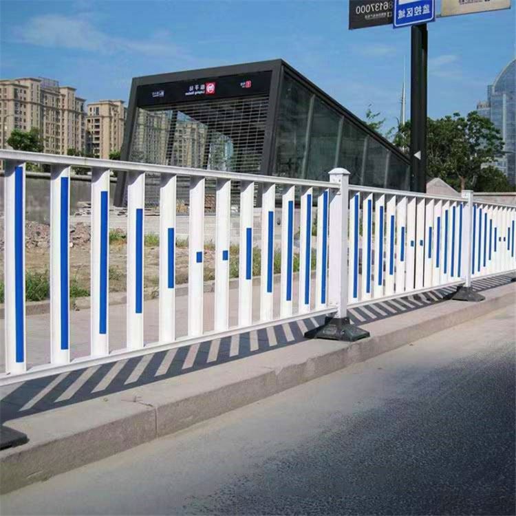 道路护栏市政交通护栏蓝白色交通市政防护栏人行道防撞市政防护栏峰尚安_市政环卫机械_工程建筑机械_机械设备_供应_工品联盟网