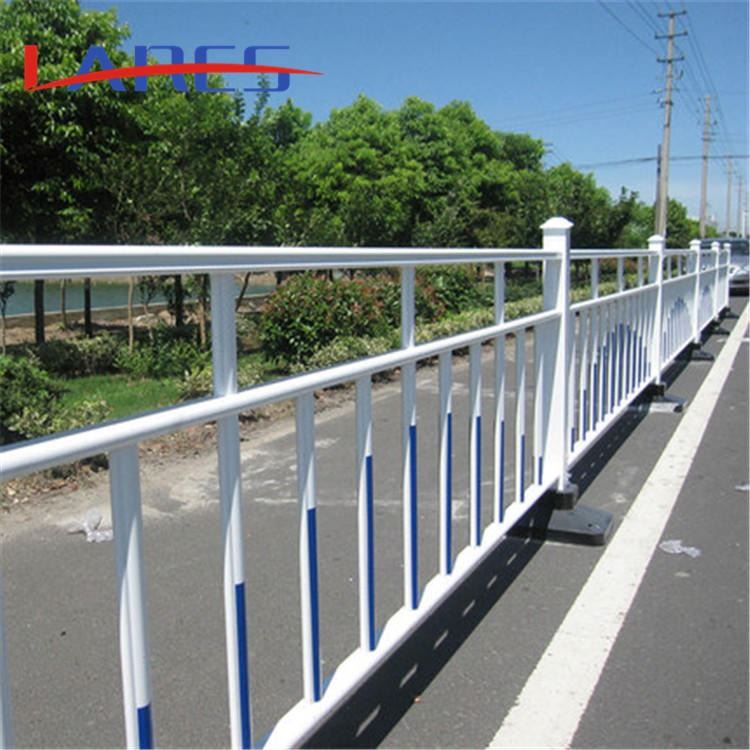 格拉瑞斯 河南焦作 市政护栏1.2米高 城市市政围栏 市政京式护栏厂家 市政公路栅栏 蓝白马路中间分隔护栏_市政环卫机械_工程建筑机械_机械设备_供应_工品联盟网
