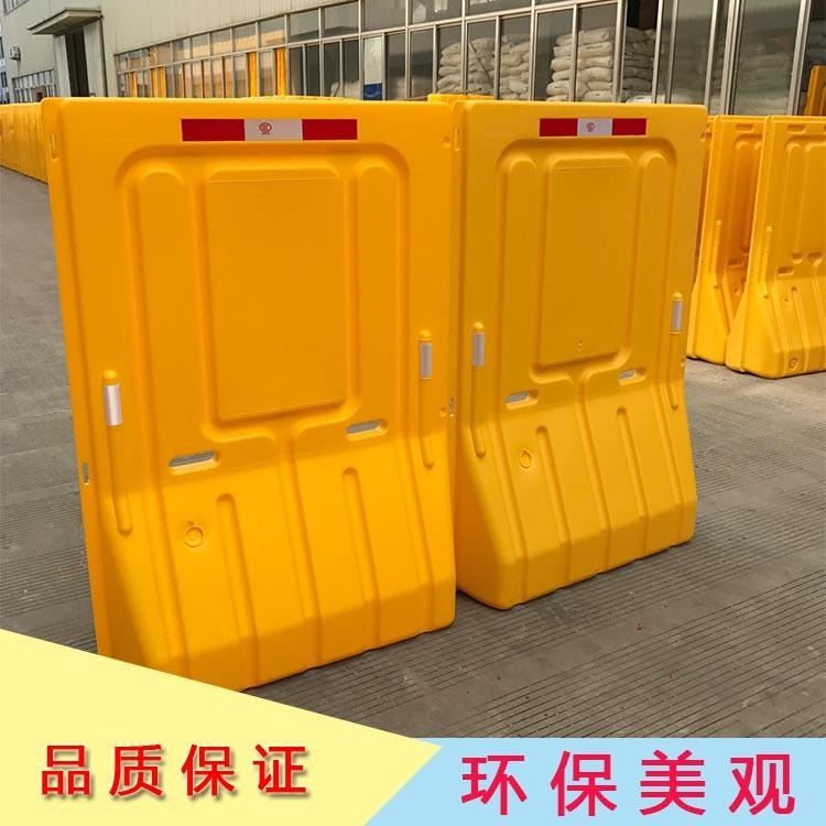 广东道路交通水马围挡 道路设施防撞塑料水马 全新料生产
