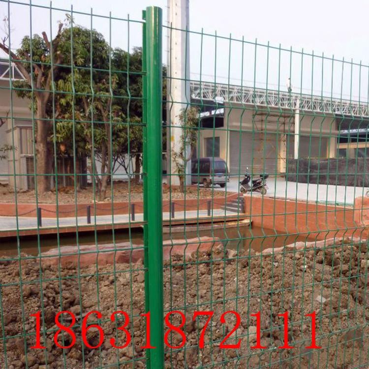 龙润现货 优质桃型柱小区防护铁栅栏铁丝围网安全防护_防护口罩_呼吸防护_个人防护_供应_工品联盟网