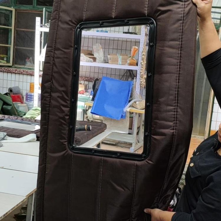 双层白毛毡抗寒防冻棉门帘信息 冬季御寒防寒抗风门帘专用皮革棉门帘 防寒棉门帘 生产销售 冷库保暖棉门帘厂家_防寒手套_手部防护_个人防护_供应_工品联盟网