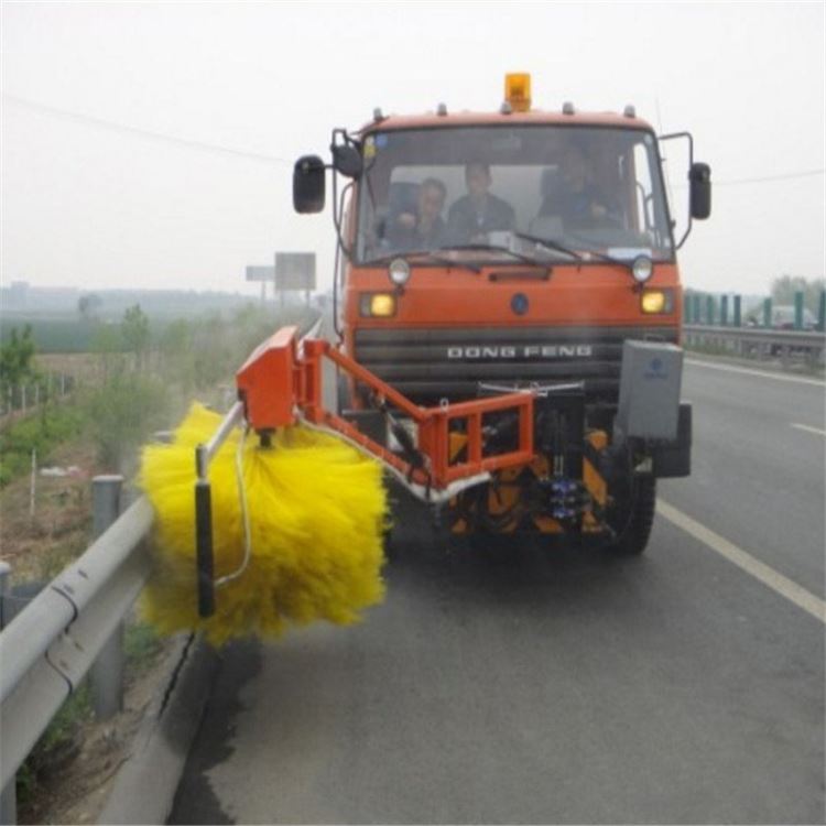 恒沃城市道路护栏清洗机 工地隔离栏杆清洁车 喷淋式高压护栏清洗机_清洁车_清洁工具_办公清洁_供应_工品联盟网