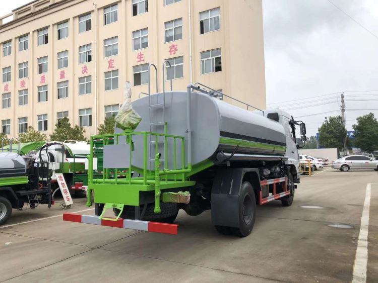 除尘洒水车 2方洒水车 三轮洒水车 道路清洁车  厂家供应