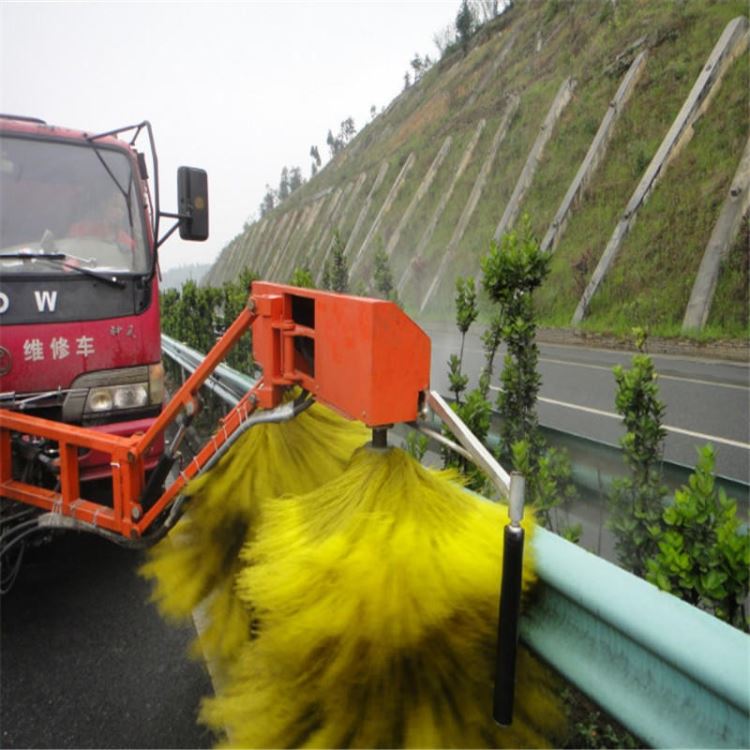 恒沃高速公路护栏清洗机 工地隔离栏杆清洁车 城市道路高压护栏清洗设备_清洁车_清洁工具_办公清洁_供应_工品联盟网