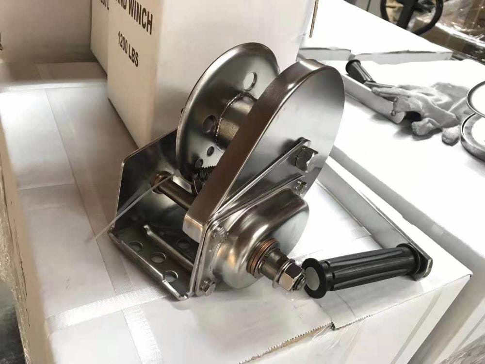 石家庄瀚晟供应1吨拉力304不锈钢手摇绞盘1200磅BHW型自锁式绞盘机_绞盘机_起重吊装_搬运存储包装_供应_工品联盟网