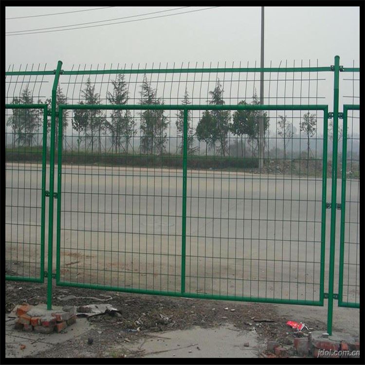 邦鼎高速公路护栏网道路护栏 绿色护栏网 铁路护栏网 框架护栏网