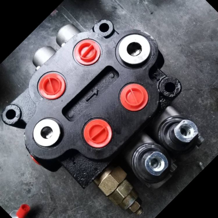 厂家供应出口型液压元件多路阀换向阀组电控气控手动阀ZT20 P80