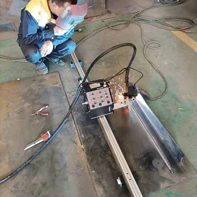 焊镭 小型管道焊接设备 工业机器人 厂家_工业机器人_工业机器人_工业自动化_供应_工品联盟网