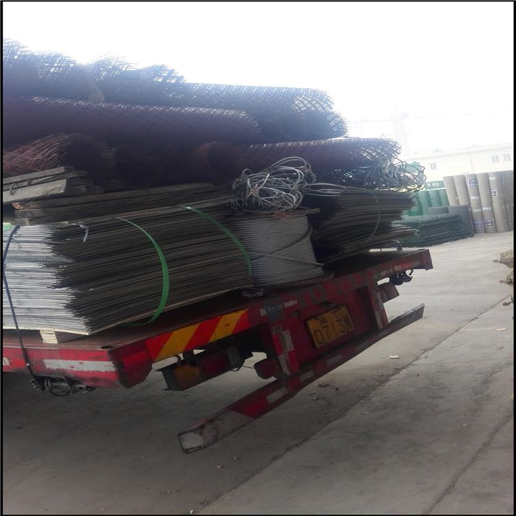 邦鼎高速公路护栏网 公路护栏网 绿色护栏网 铁路护栏网 绿色防护网_护栏网_护栏_搬运存储包装_供应_工品联盟网