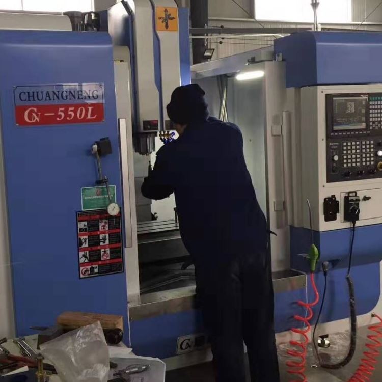 现货供应 线轨加工中心 cnc加工中心 550立式加工中心_加工中心_机床设备_机械设备_供应_工品联盟网