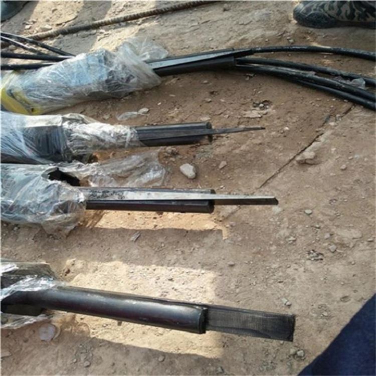 天津替代放炮机械破碎机销量破石头机械山西愚公斧裂石器YGF-5000_装载机械_工程建筑机械_机械设备_供应_工品联盟网