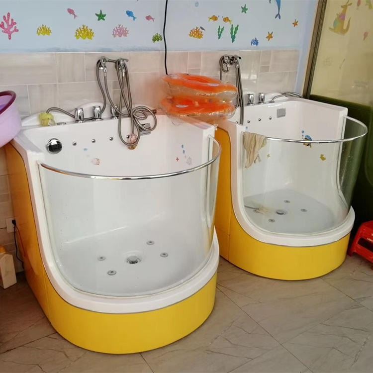 婴幼儿浴缸商用 曲面玻璃婴幼儿游泳池 婴幼儿戏水池商用