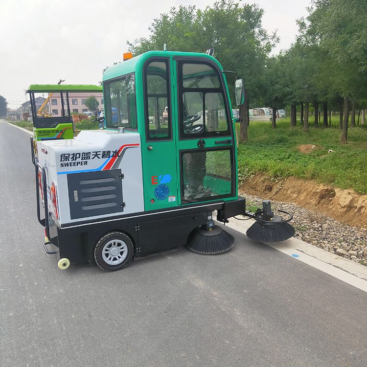 电动驾驶式扫地机 定做小型电动扫路车 祥运 道路电动扫路车 可以提车