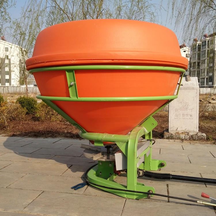 志成销售 扬肥器撒肥机 轴传动带撒肥机 颗粒化肥抛洒器 750公斤