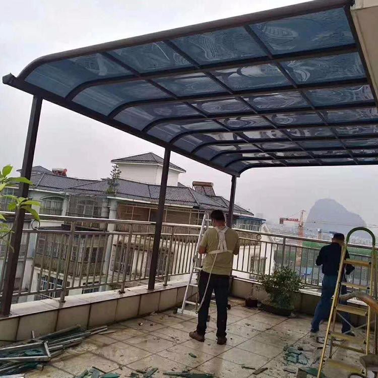 别墅庭院雨棚 铝合金窗户遮雨棚 铝合金雨棚 铝合金露天顶棚 独立排水系统