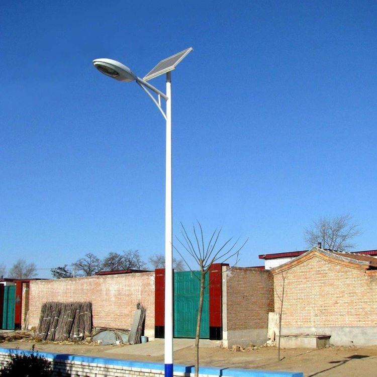 乾旭照明新疆50w太阳能路灯价格 锂电池太阳能路灯 太阳能路灯生产厂家