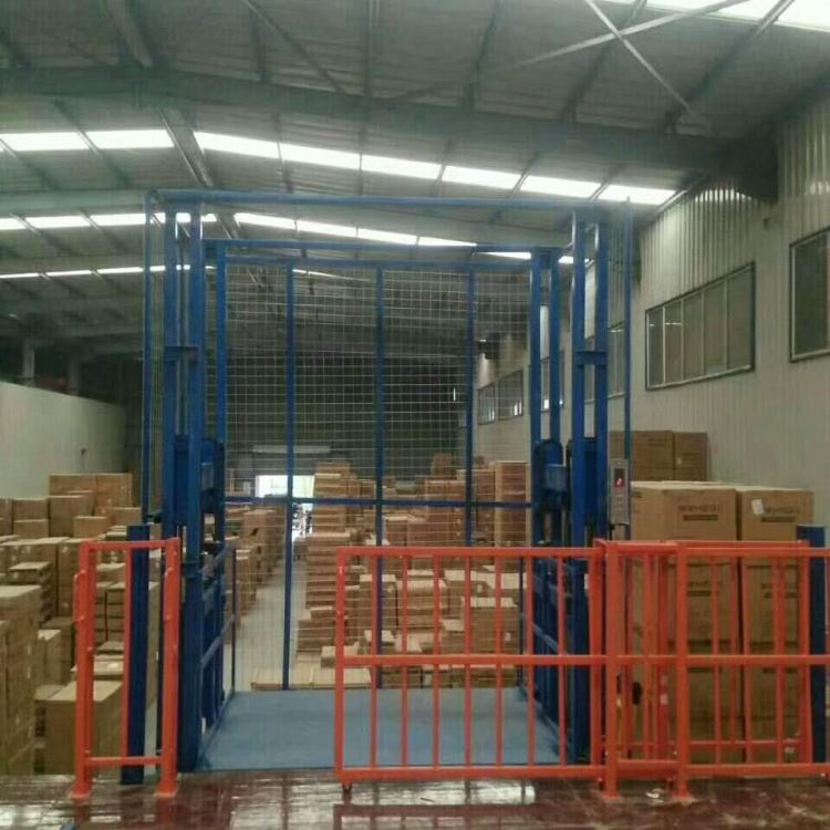 QYGD仓储货梯 货梯升降机 载货升降设备 护栏简易货梯开封市启运厂家直销